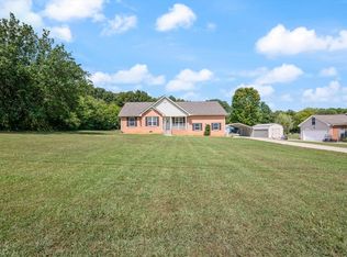 2588 Oak Grove Rd, Lebanon, TN 37090