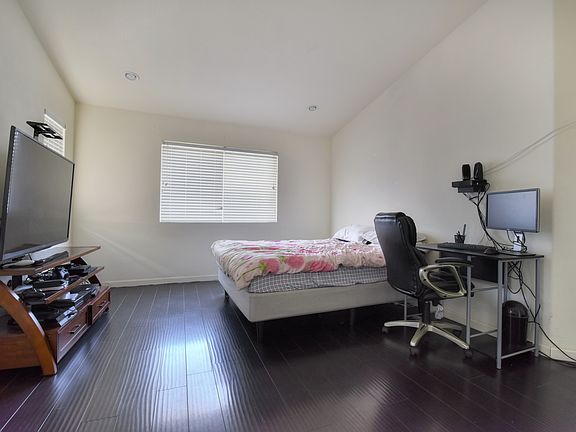 5th image of 3119 Bowen Isl St