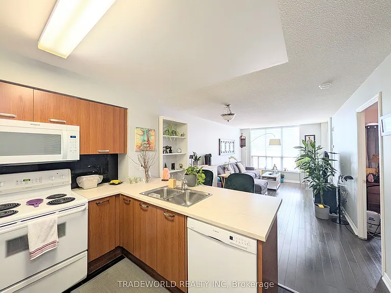 55 Harrison Garden Blvd #1206 — Photo 5