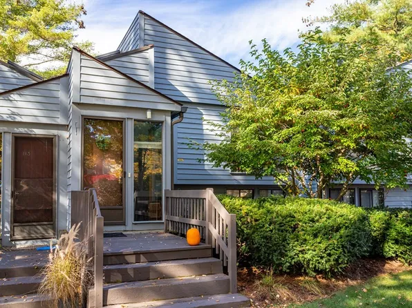 114 Waterside Clearing #114, Village Of Nagog Woods, MA 01718