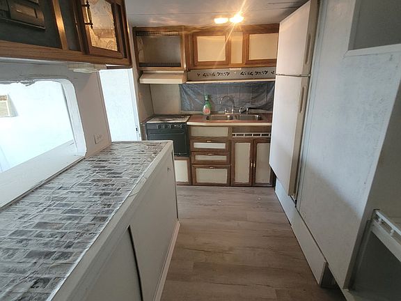 2nd image of 36020 Lake Pasadena Rd #4