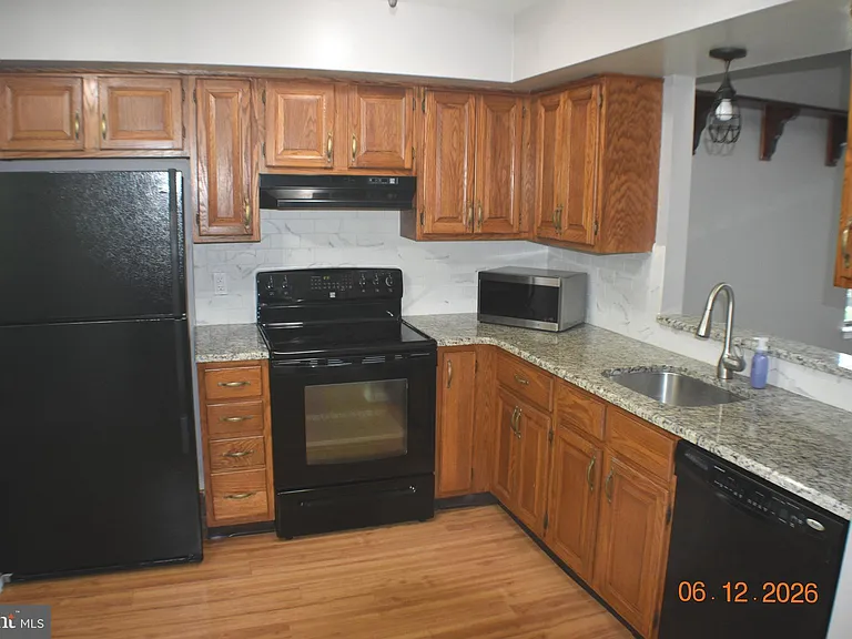 32 Basswood Ct — Photo 8