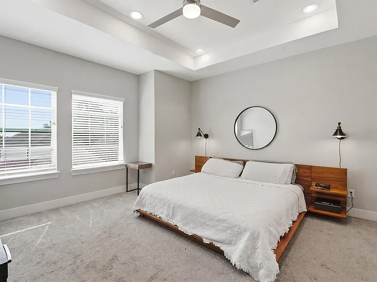 2057 Sherwood Forest St — Photo 17