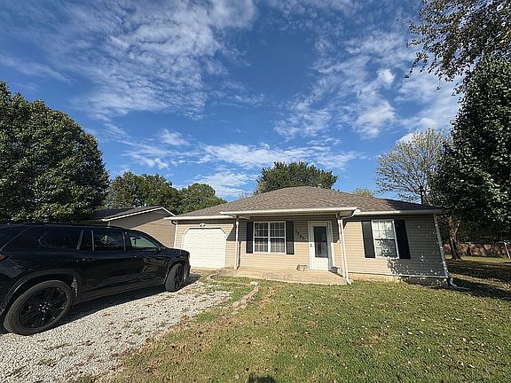 2nd image of 1307 Desota St