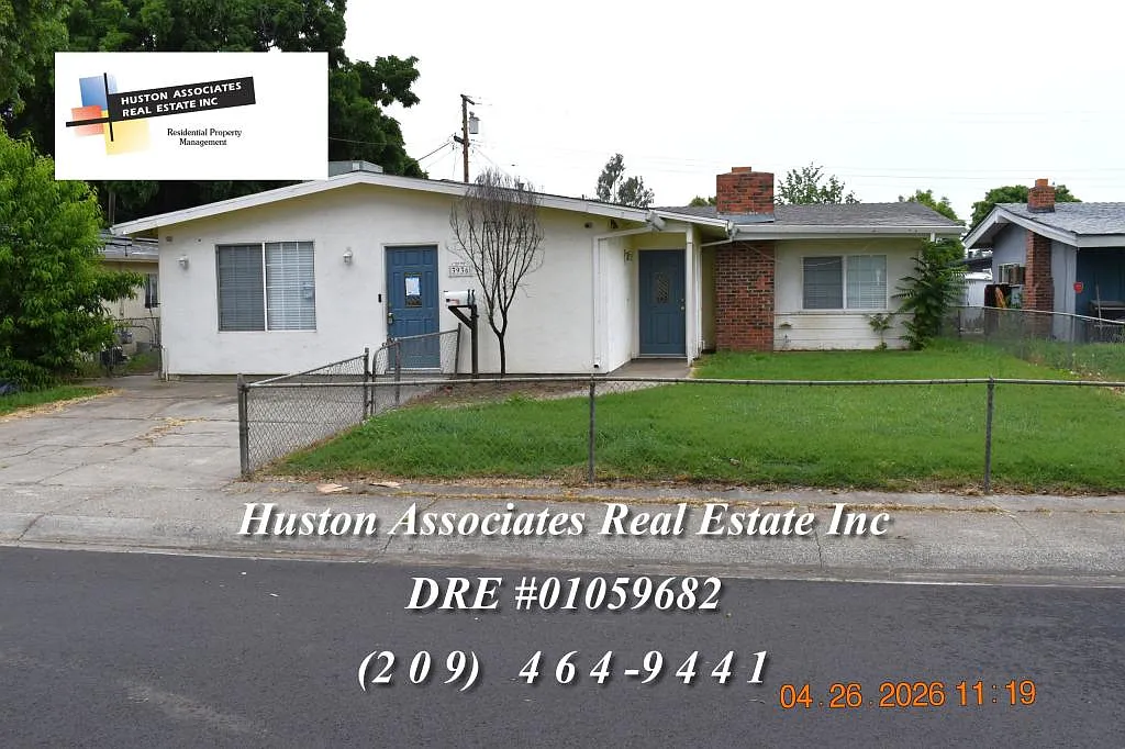 3936 Dennis Avenue — Photo 1