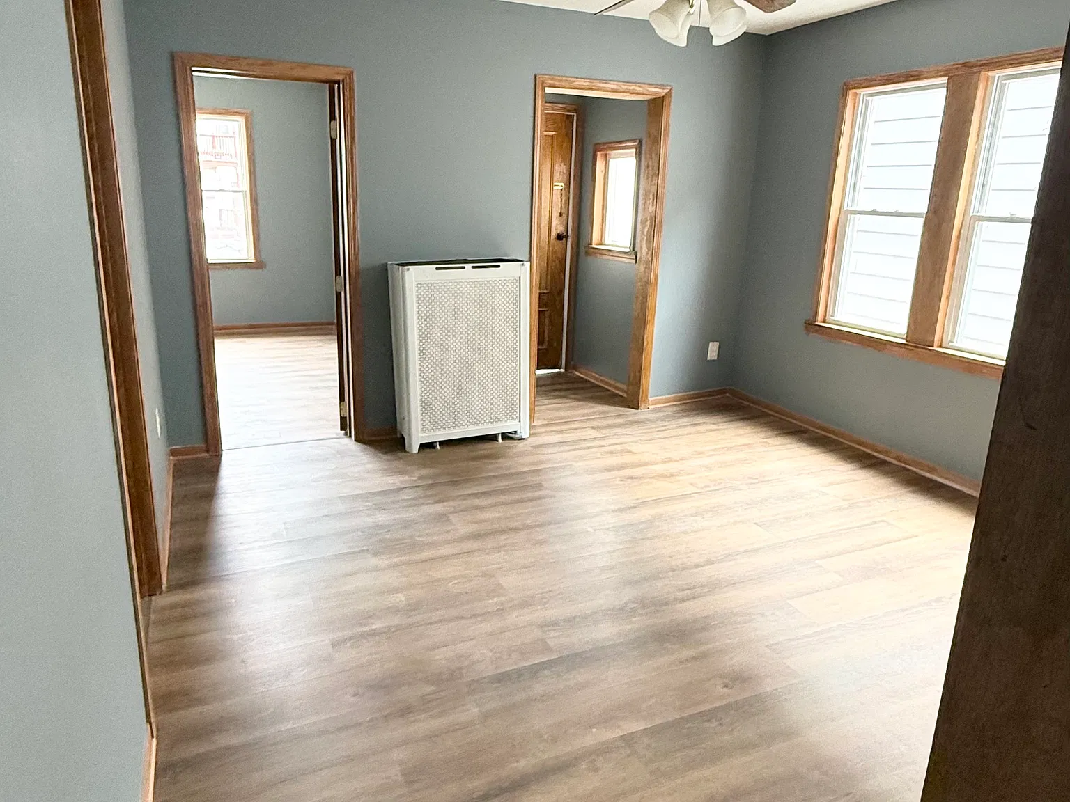 2 bed, 985 sqft, $1,200 — Photo 4