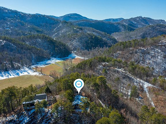 3rd image of 3049 Patty View Way