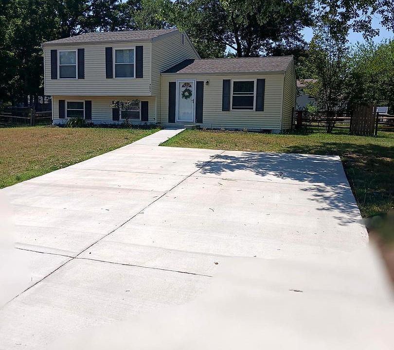 1st image of 4053 Parker Ct