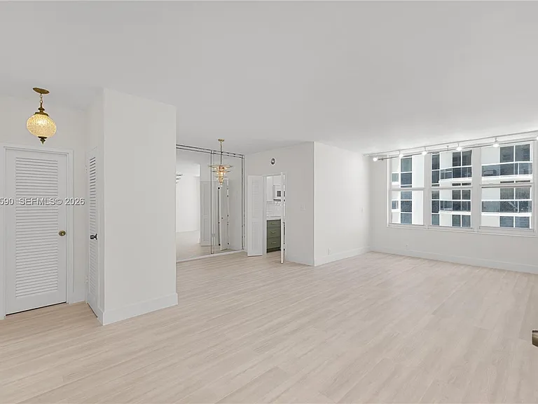4747 Collins Ave #709 — Photo 16