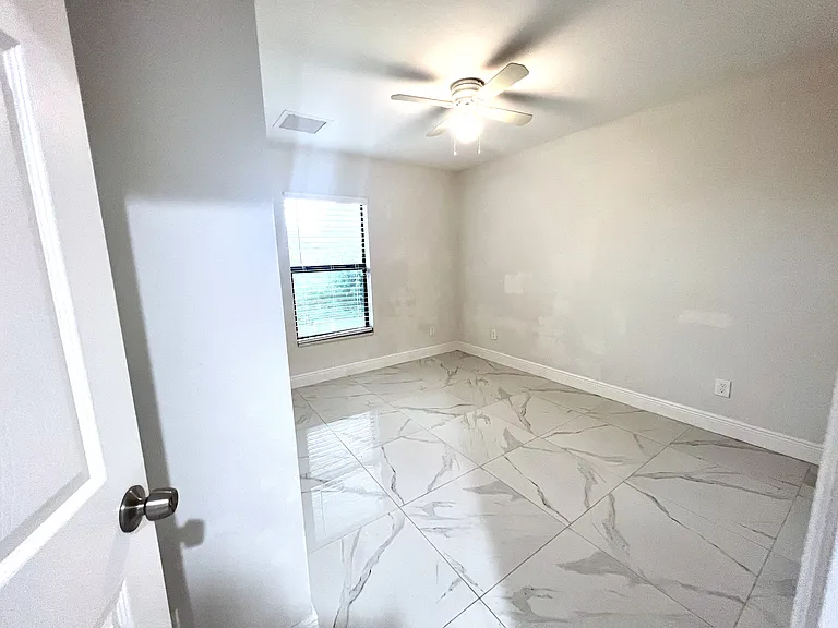 4430 15th St SW — Photo 13