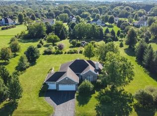 12473 Arrowwood Ln, Belvidere, IL 61008
