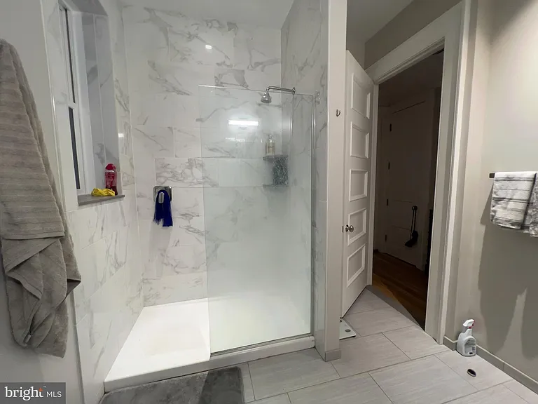2126 Locust St #1R — Photo 28
