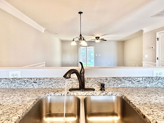 5th image of 100 Stratford Lakes Dr #370