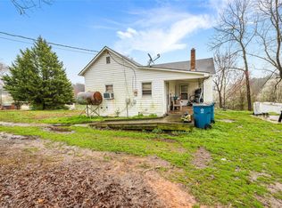 4882 Helton Rd, Granite Falls, NC 28630