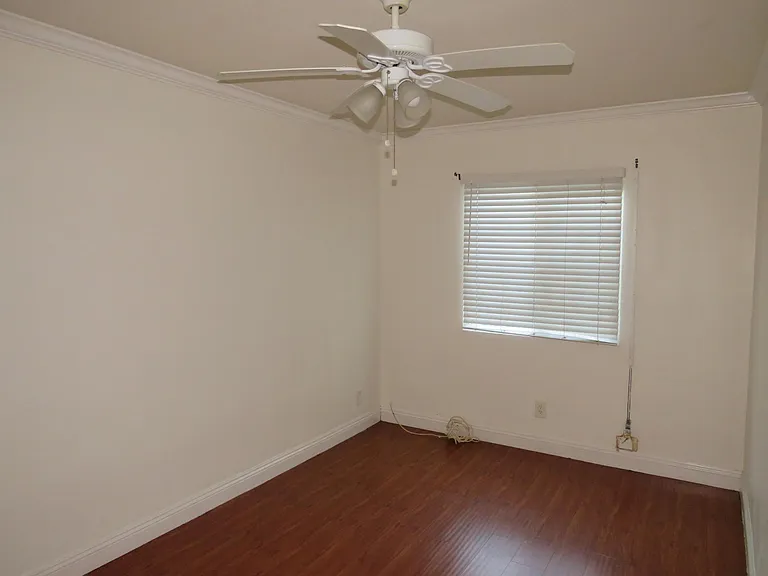 10974 Lou Dillon Ave — Photo 11