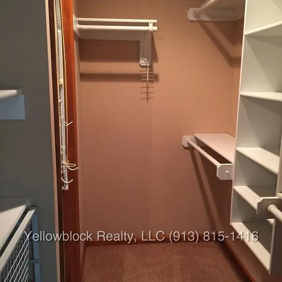 2311 W 79th St — Photo 8
