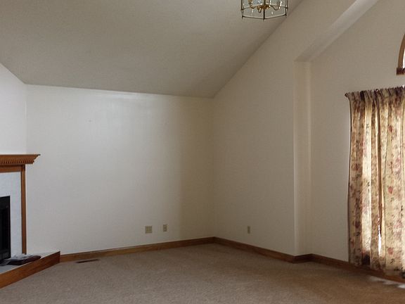 Living Room Gas Fireplace