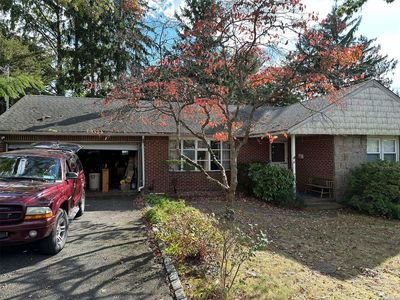 6 Shelley, Huntington Station, NY, 11746