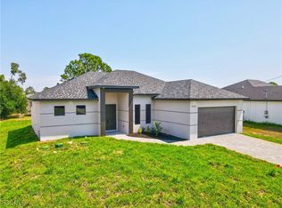 2606 25th St SW, Lehigh Acres, FL 33976