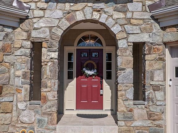 2nd image of 2656 Brook Valley Rd