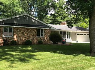 3214 Kingston Dr, Madison, WI 53713