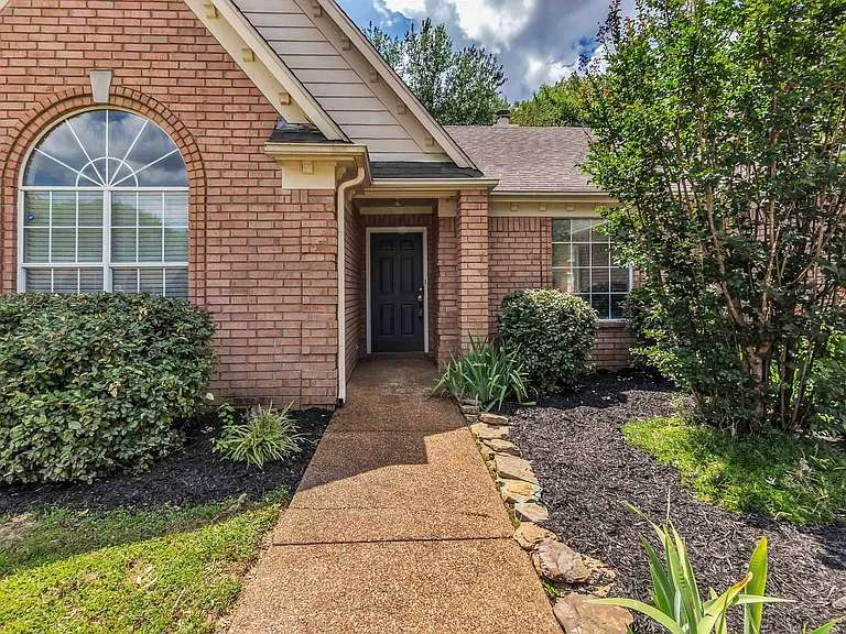 1341 Milestone Cir — Photo 2