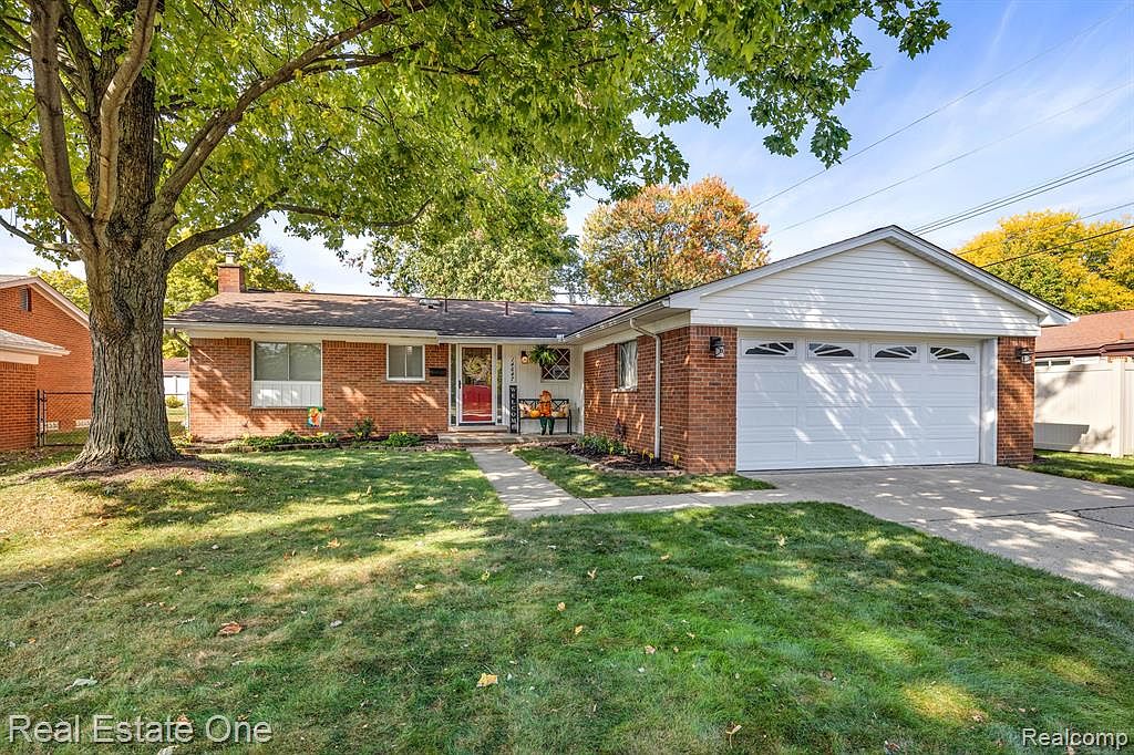 32940 Oakley St, Livonia, MI 48154 | Zillow