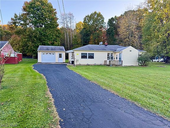 2nd image of 713 Kale Adams Rd