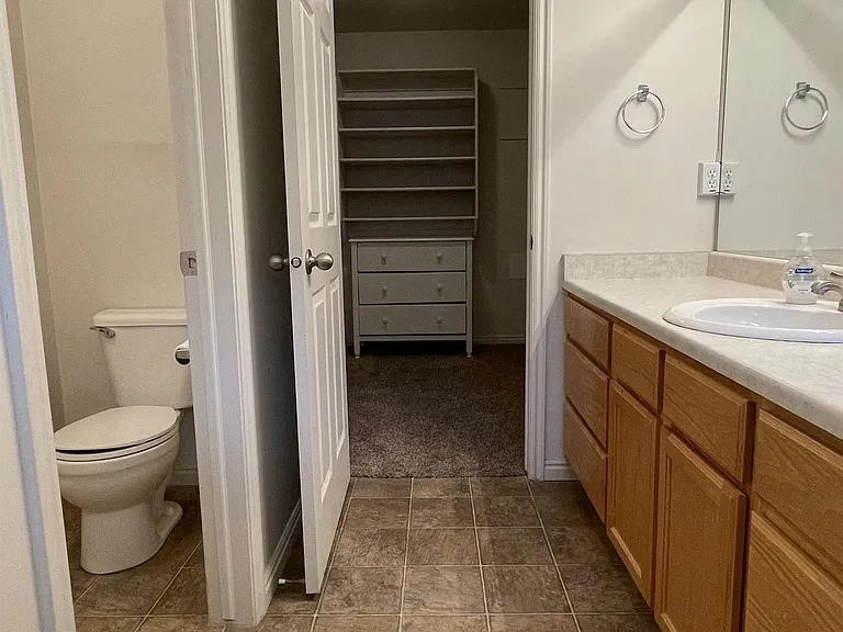 1262 S 1410 E — Photo 14