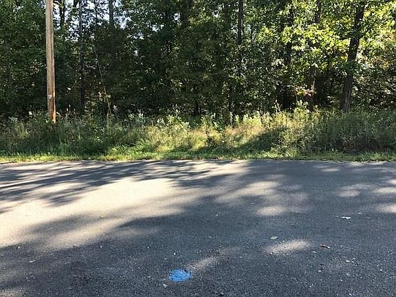 5th image of Cranfield Dr