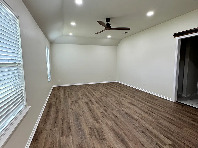 311 Milo Way — Photo 11