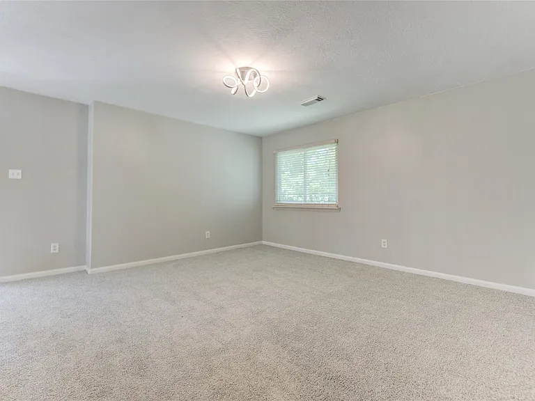 12207 Lakewood Glade Ct — Photo 38