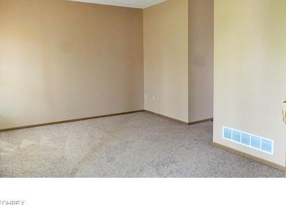 5th image of 248 Snyder Ave