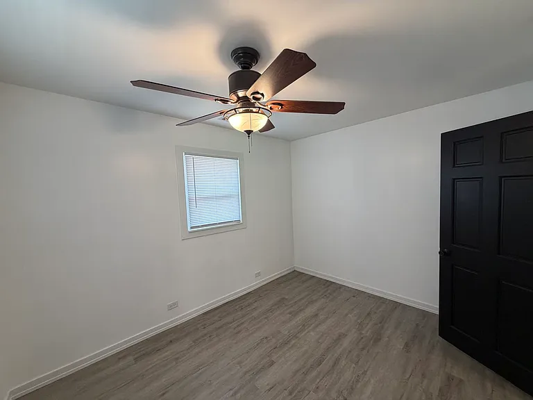 8365 W Lincoln Hwy — Photo 15