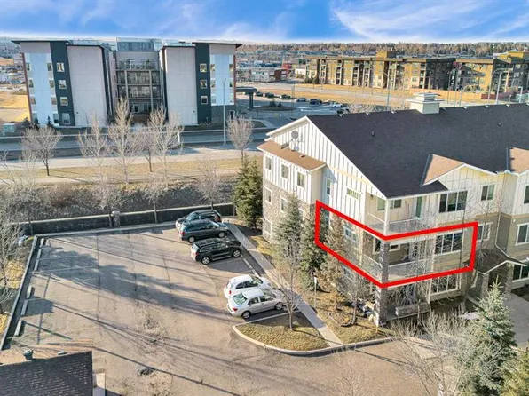 4 Kingsland Close SE #2215, Airdrie, AB T4A 0J3