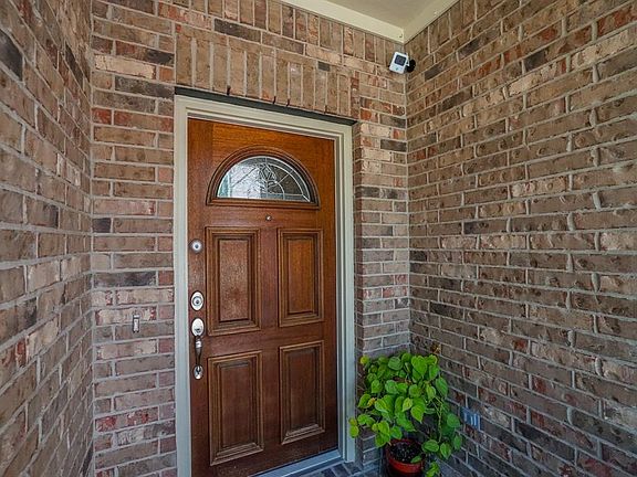 4th image of 4503 Wellington Grove Ln