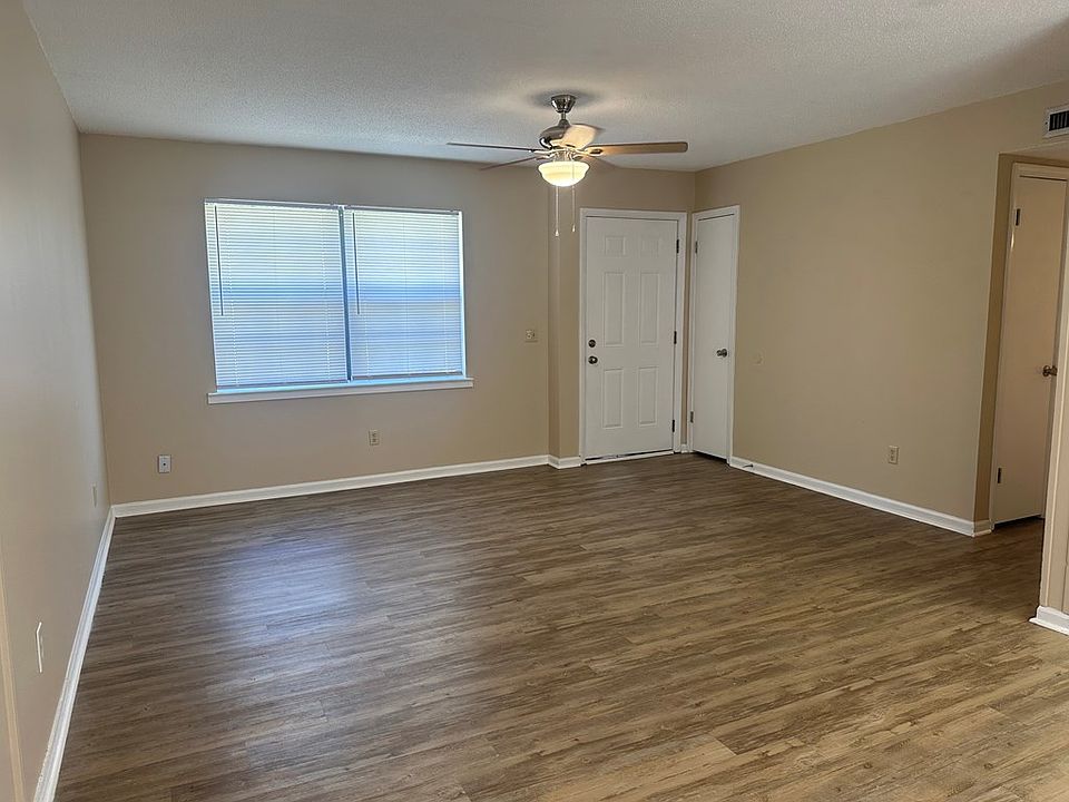 2902 Nottingham Way, Dothan, AL 36305 Zillow