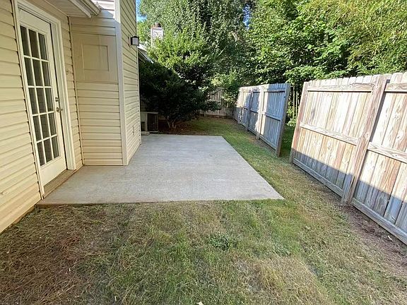 5th image of 377 Woodruff Park Ln