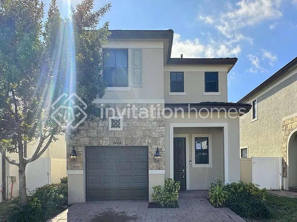 3408 W 109th Pl