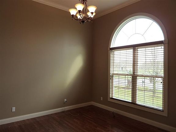 3rd image of 193 Appaloosa Ln