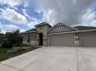 15218 Maskette Ave, San Antonio, TX 78245