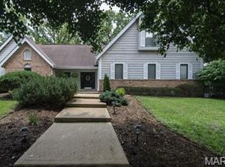 465 Gunnison Gorge Dr, Ballwin, MO 63011
