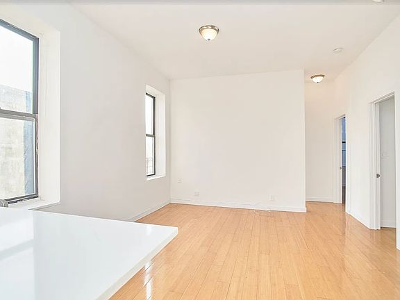 4th image of 537 Lenox Ave #7