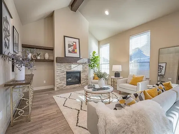 1221 Pebble Pond Dr, Norman, OK 73071