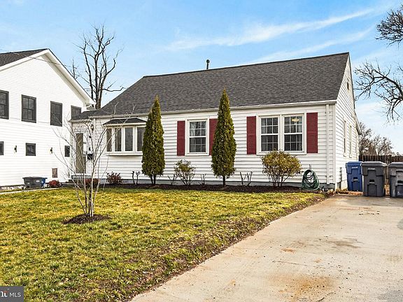 3rd image of 3121 Westley Rd