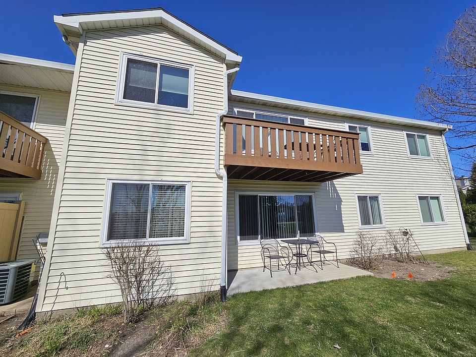 2nd image of 623 Mallard Ct APT A1