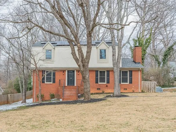 4510 Highberry Rd, Greensboro, NC 27410