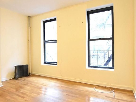 2nd image of 267 W 146th St APT 16