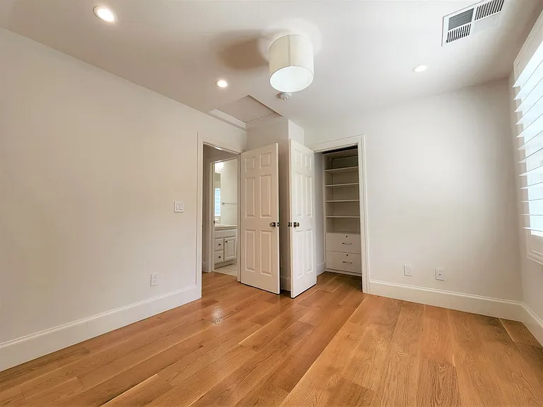 903 Ramona St — Photo 28