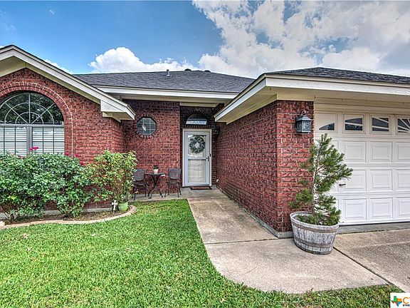 2nd image of 4208 Whispering Oak Dr